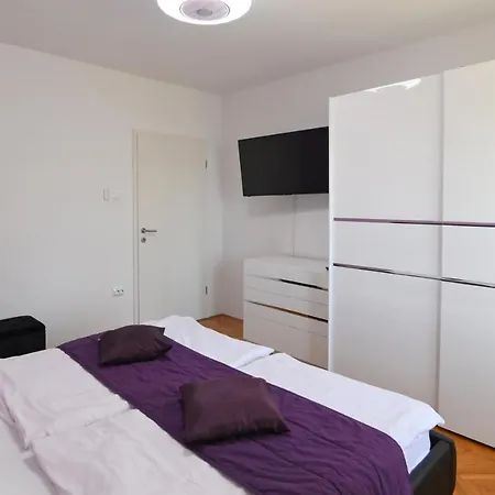 A1 Grozic Apartment