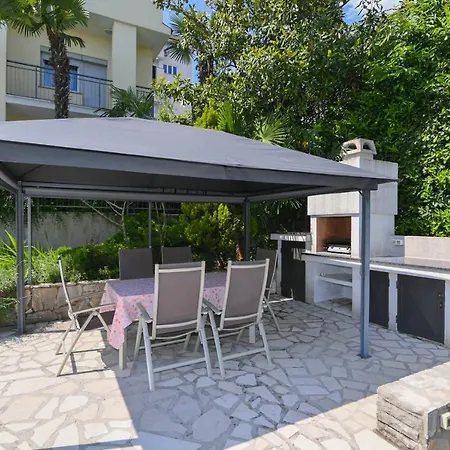 A1 Grozic Apartment