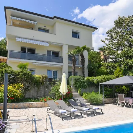 A1 Grozic Apartment *
